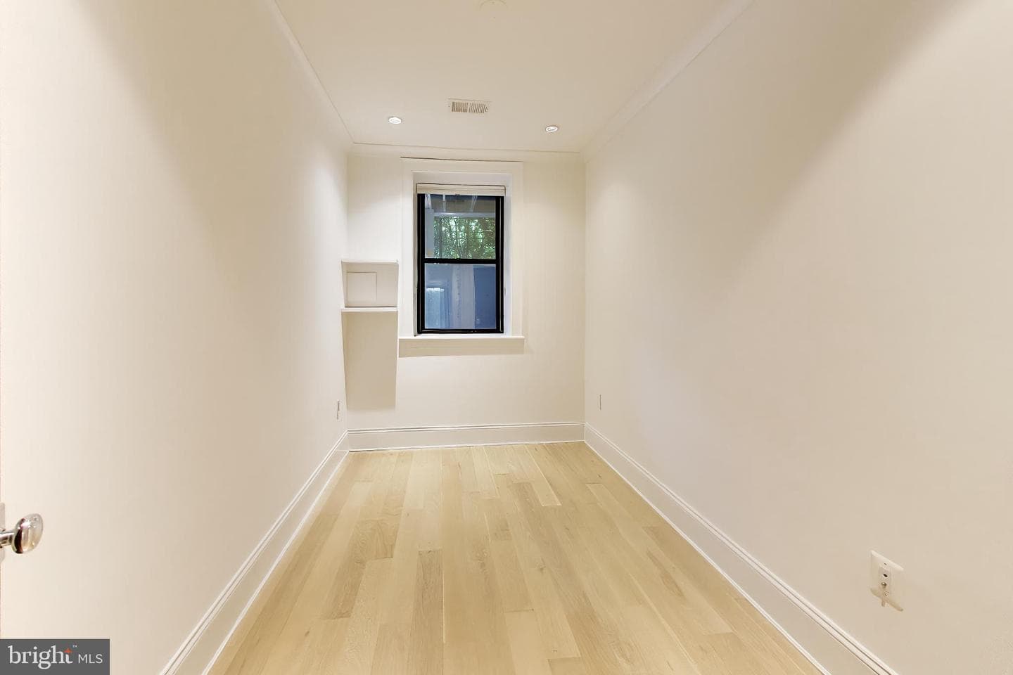 715 K Street NE #1 photo 22