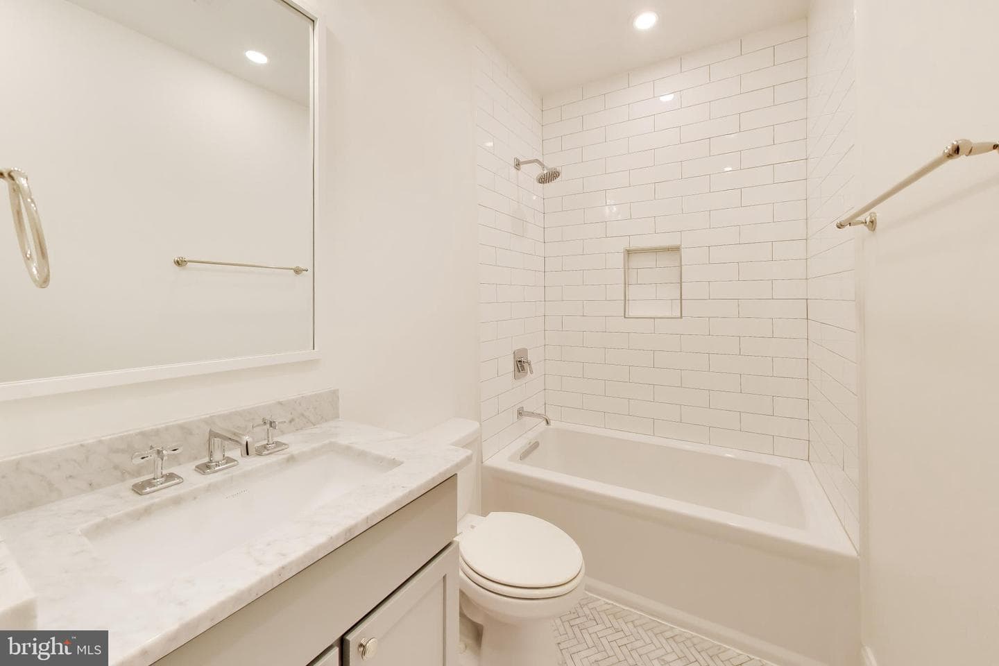 715 K Street NE #1 photo 28
