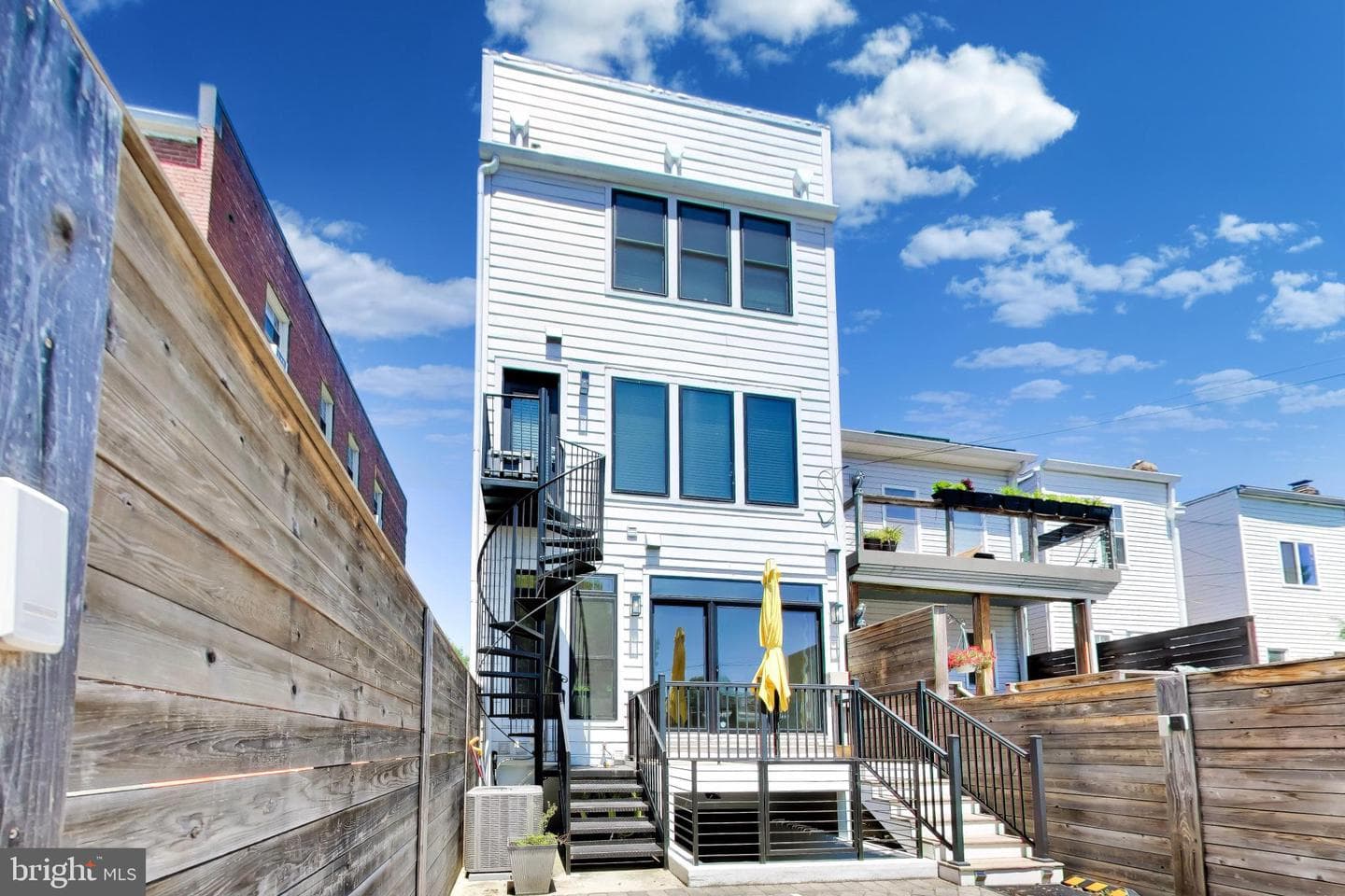 715 K Street NE #1 photo 33
