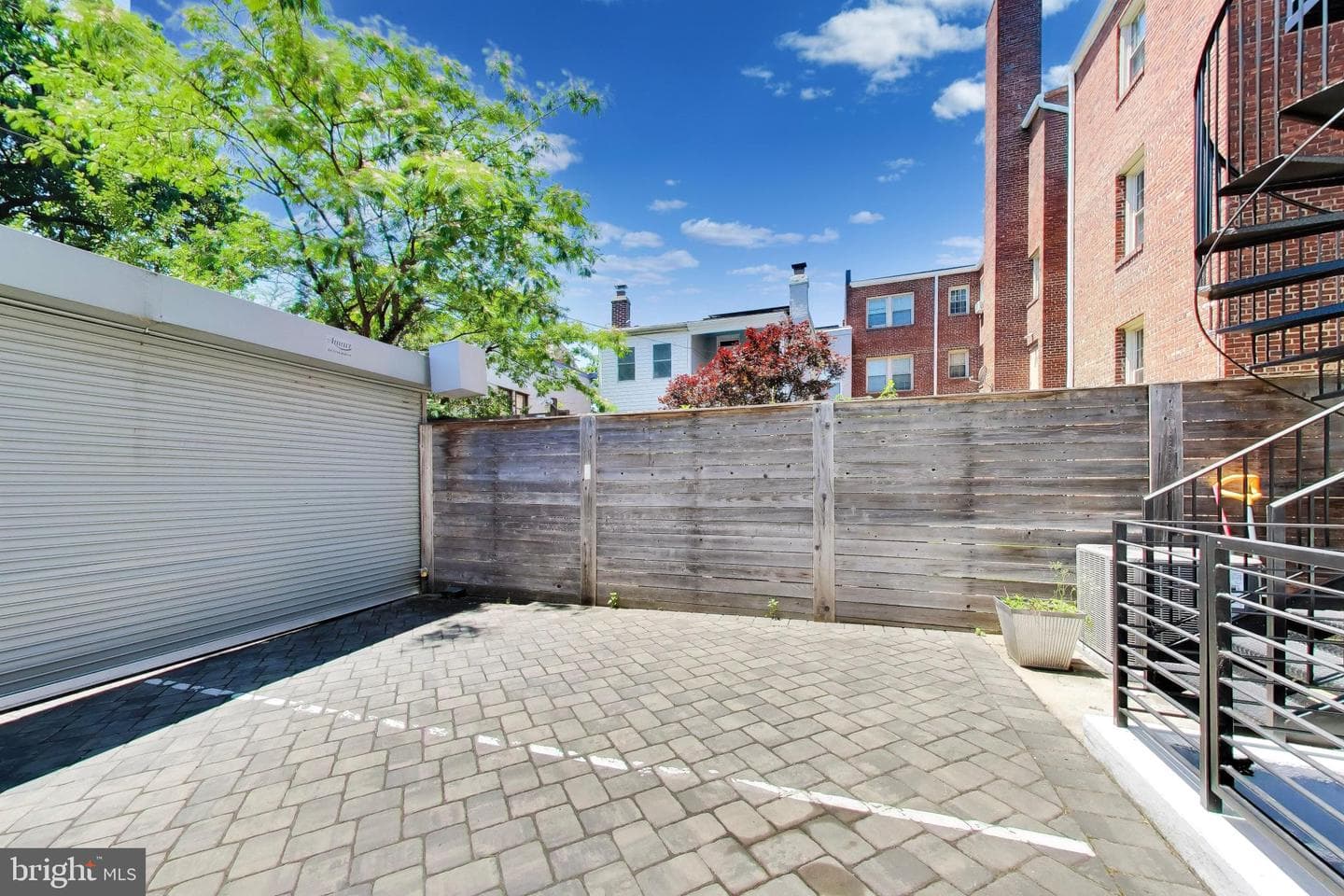 715 K Street NE #1 photo 34