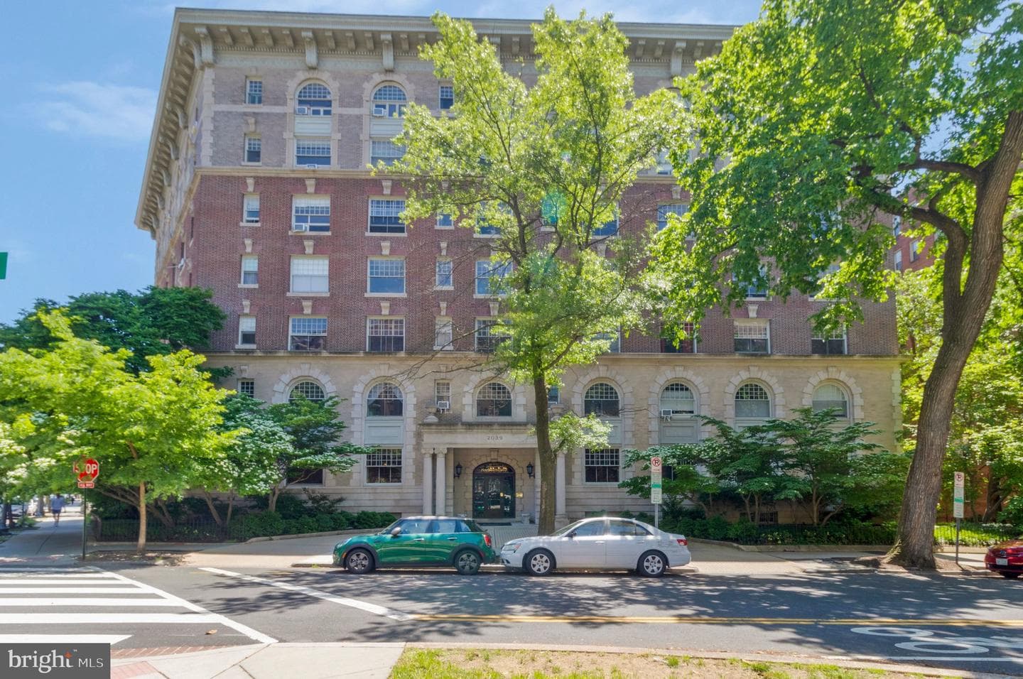 2039 New Hampshire Avenue NW photo 24