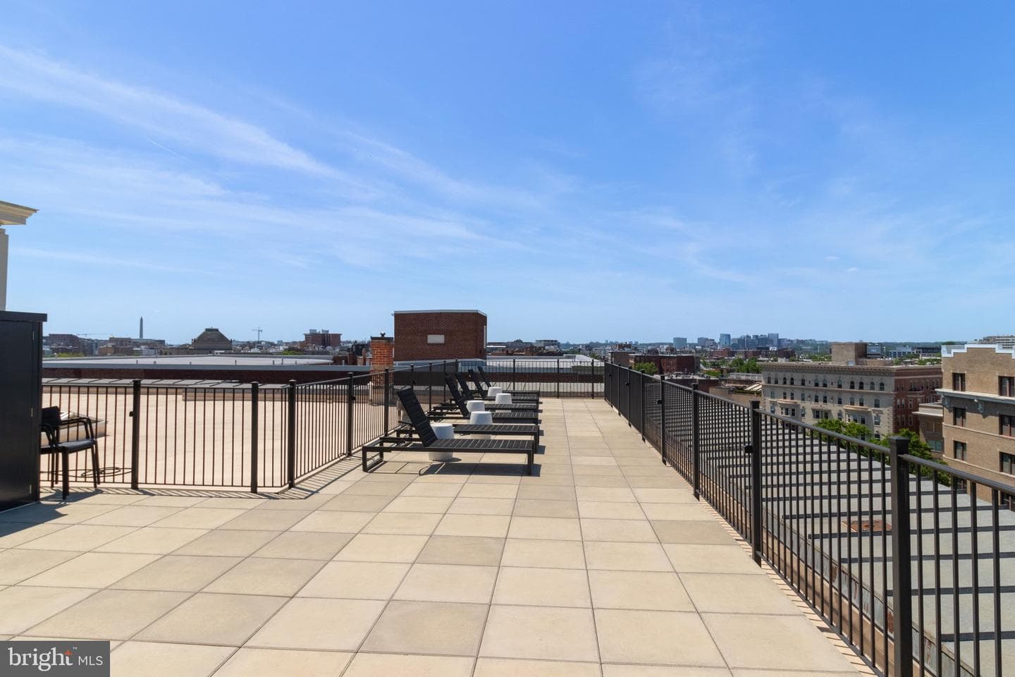 2039 New Hampshire Avenue NW photo 28