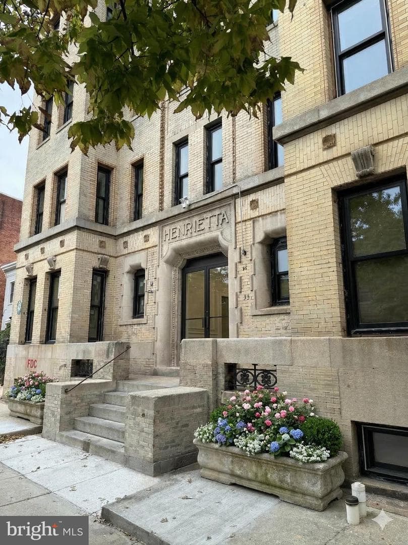 933 N Street NW #104, Washington