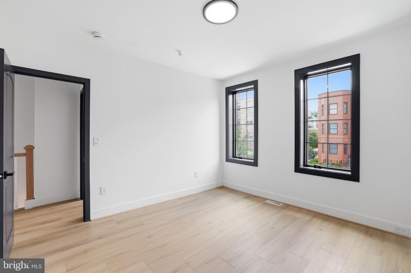 1024 Spring Road NW photo 19