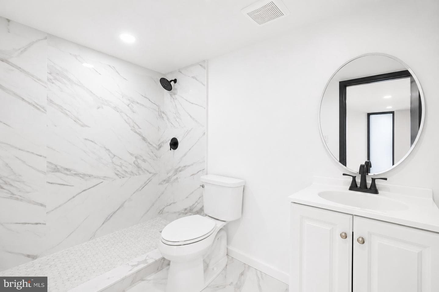 1024 Spring Road NW photo 28
