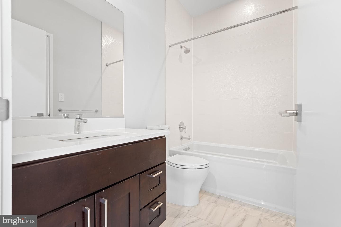 610 Newton Place NW #4 photo 30