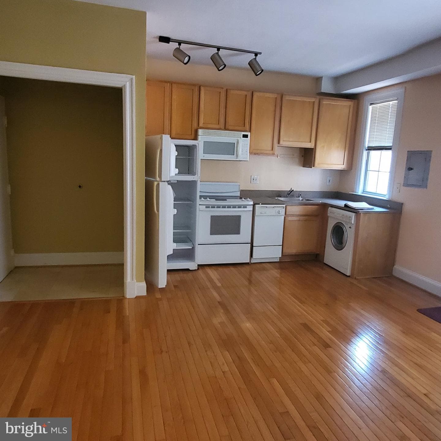 1401 Columbia Road NW #307 photo 13
