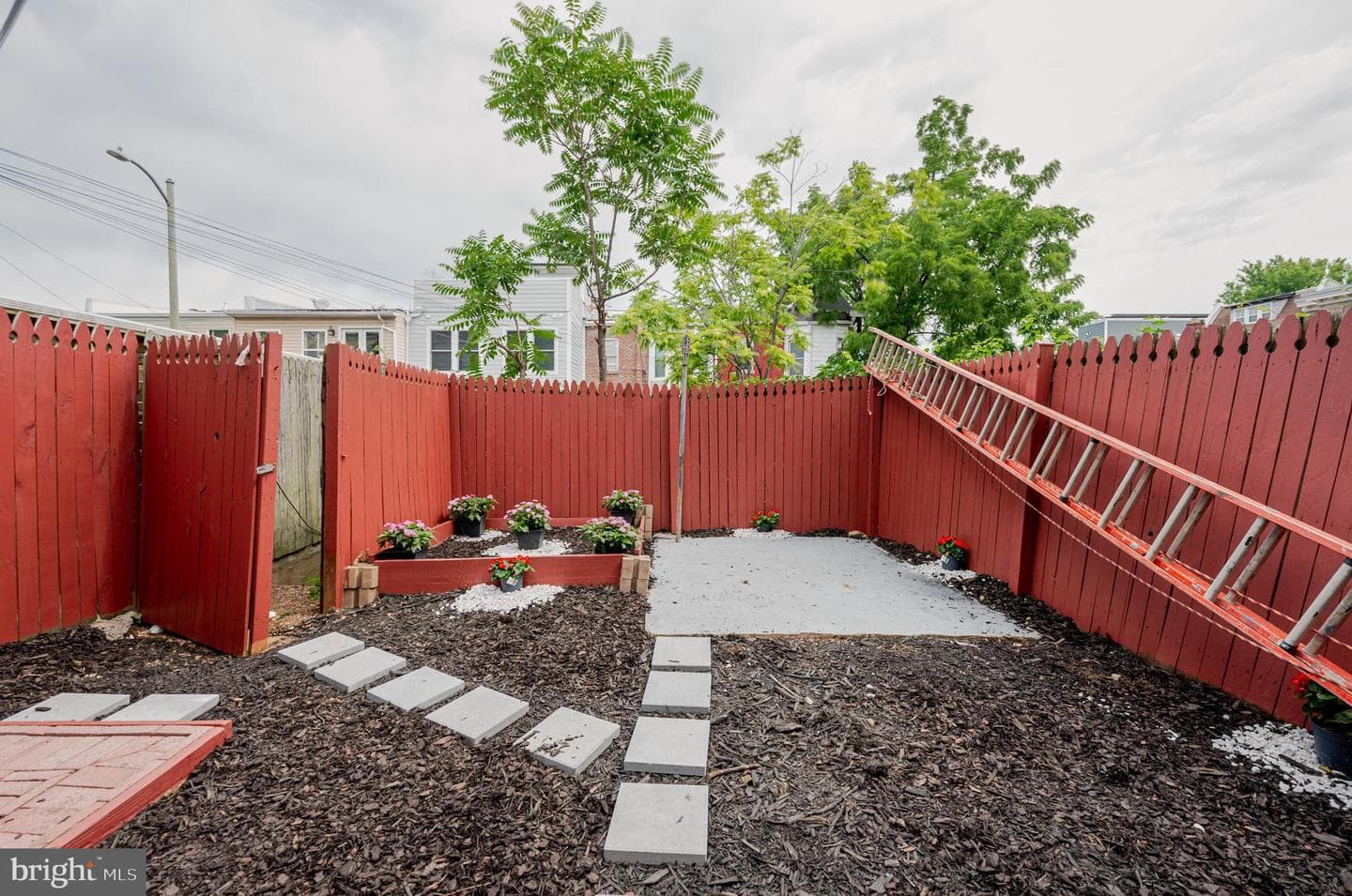 1339 Oak Street NW photo 35