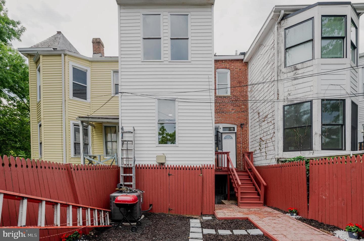 1339 Oak Street NW photo 36