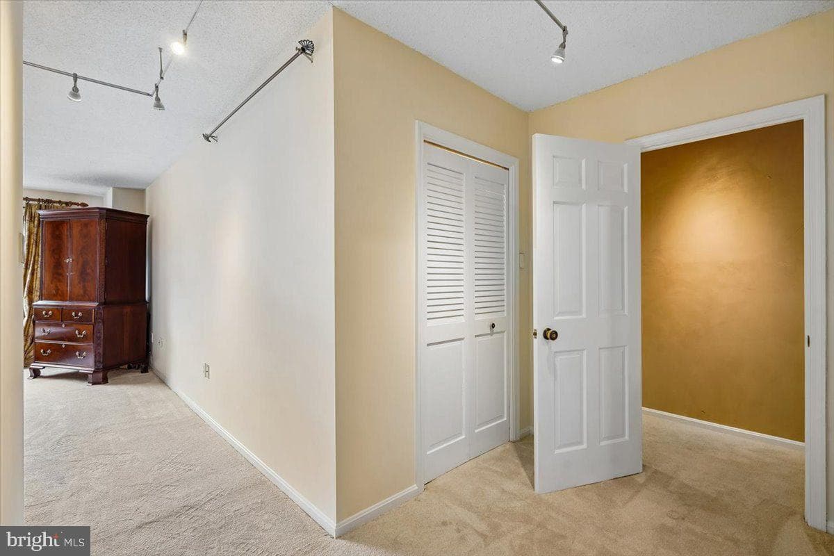 800 25th Street NW #504 photo 37