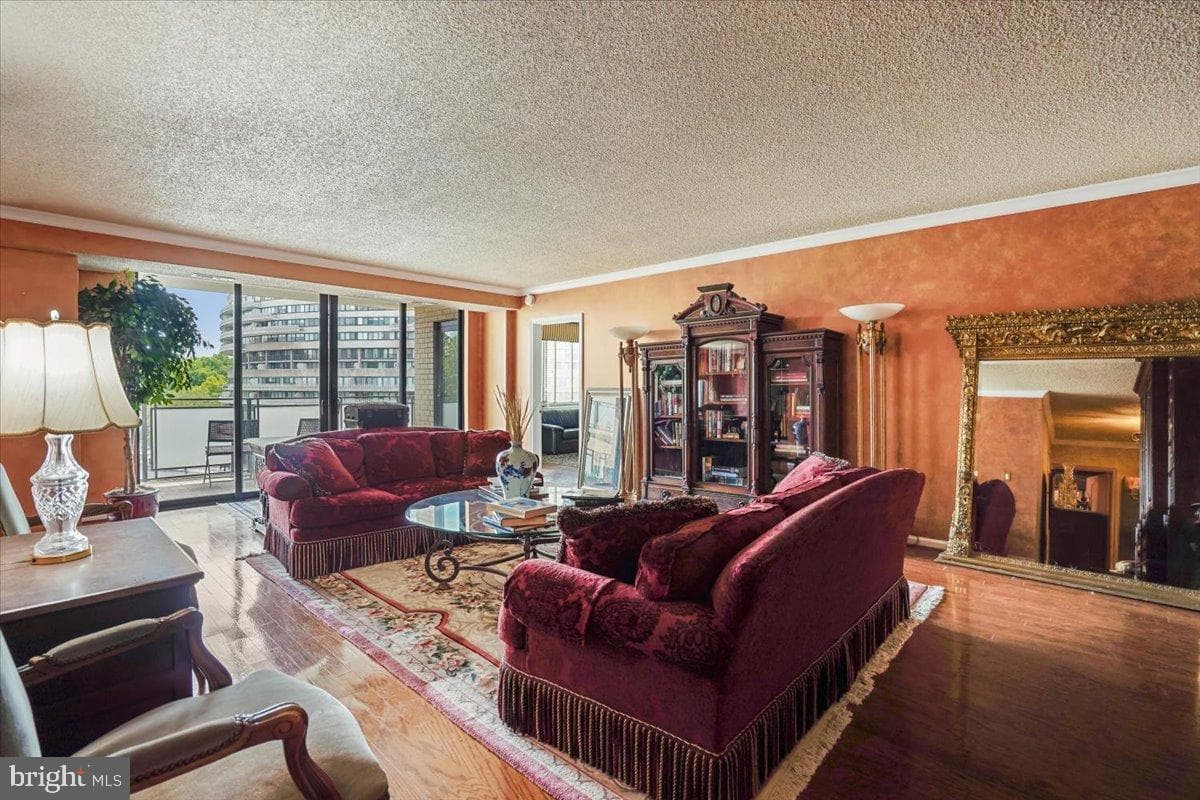 800 25th Street NW #504 photo 8