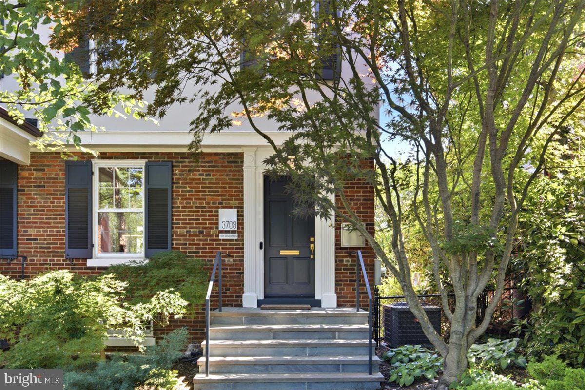 3708 Yuma Street NW photo 3