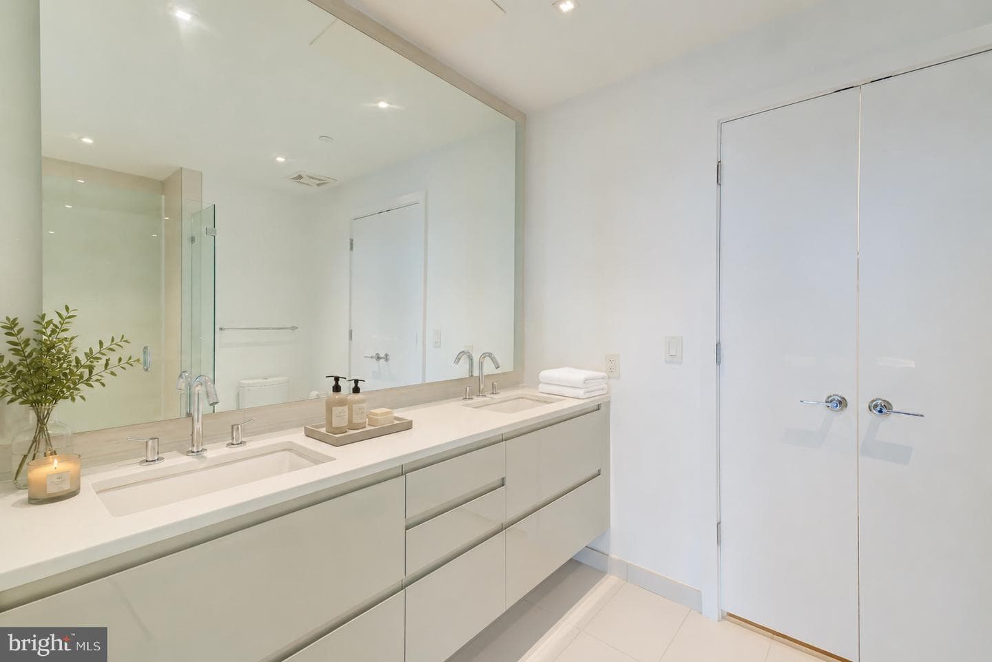 810 O Street NW #609 photo 9