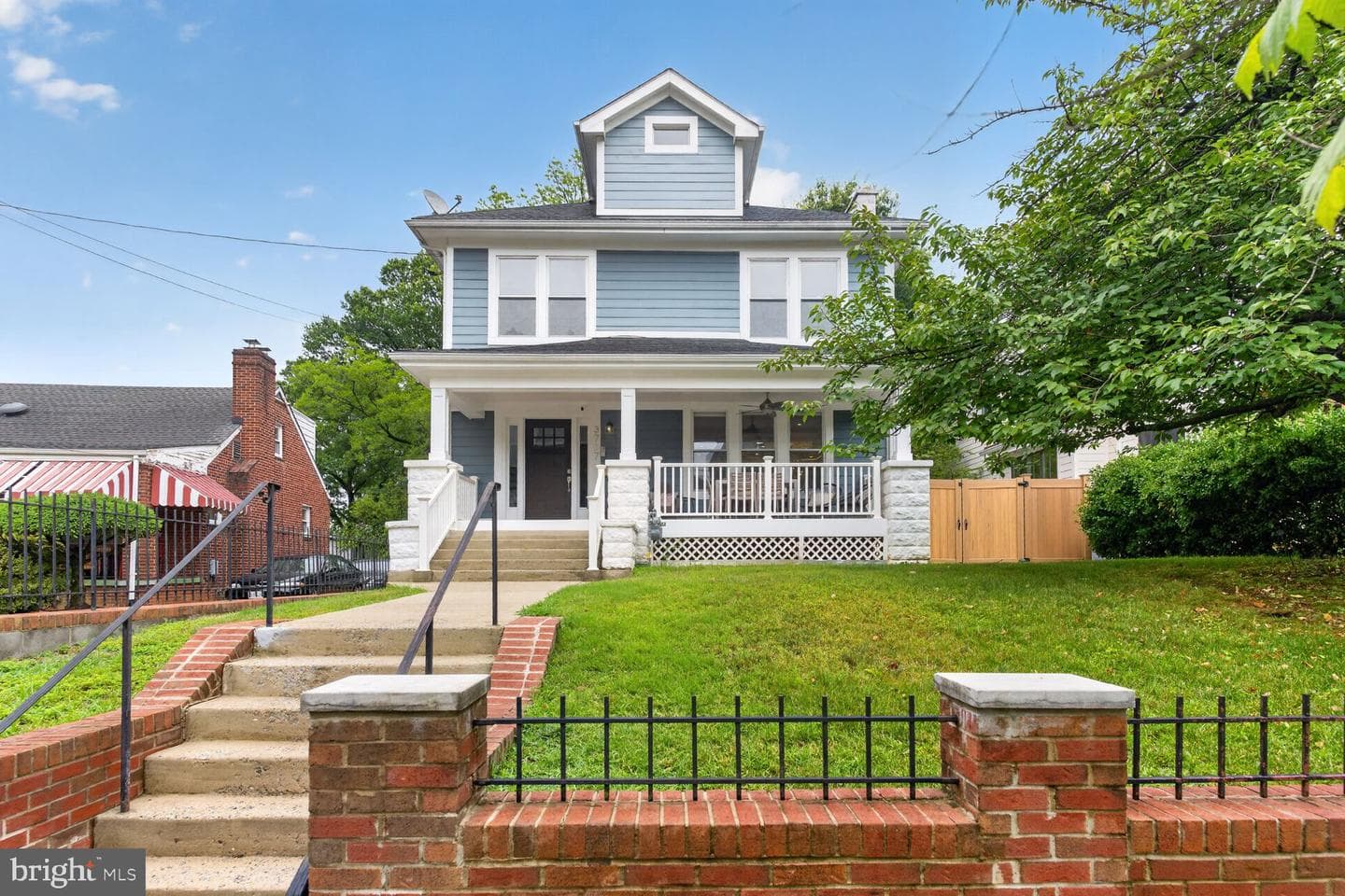 3717 30th Place NE, Washington