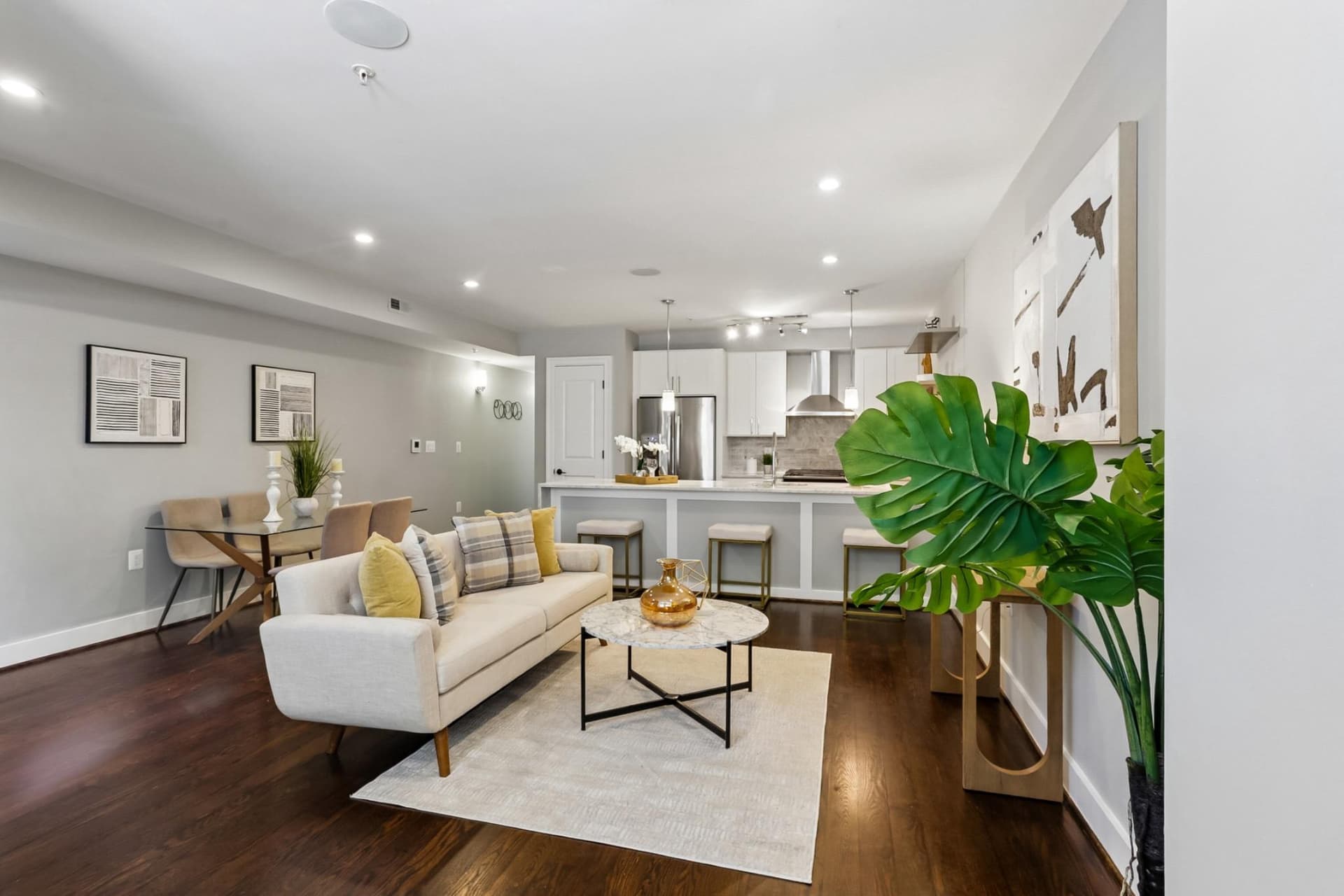 1311 K SE #1, Washington