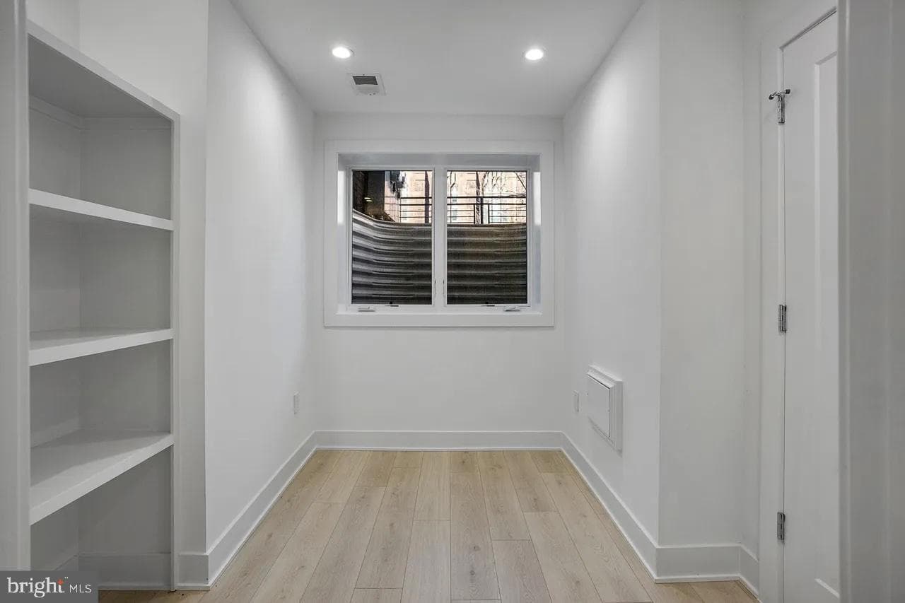 4 R Street NW #4 photo 16