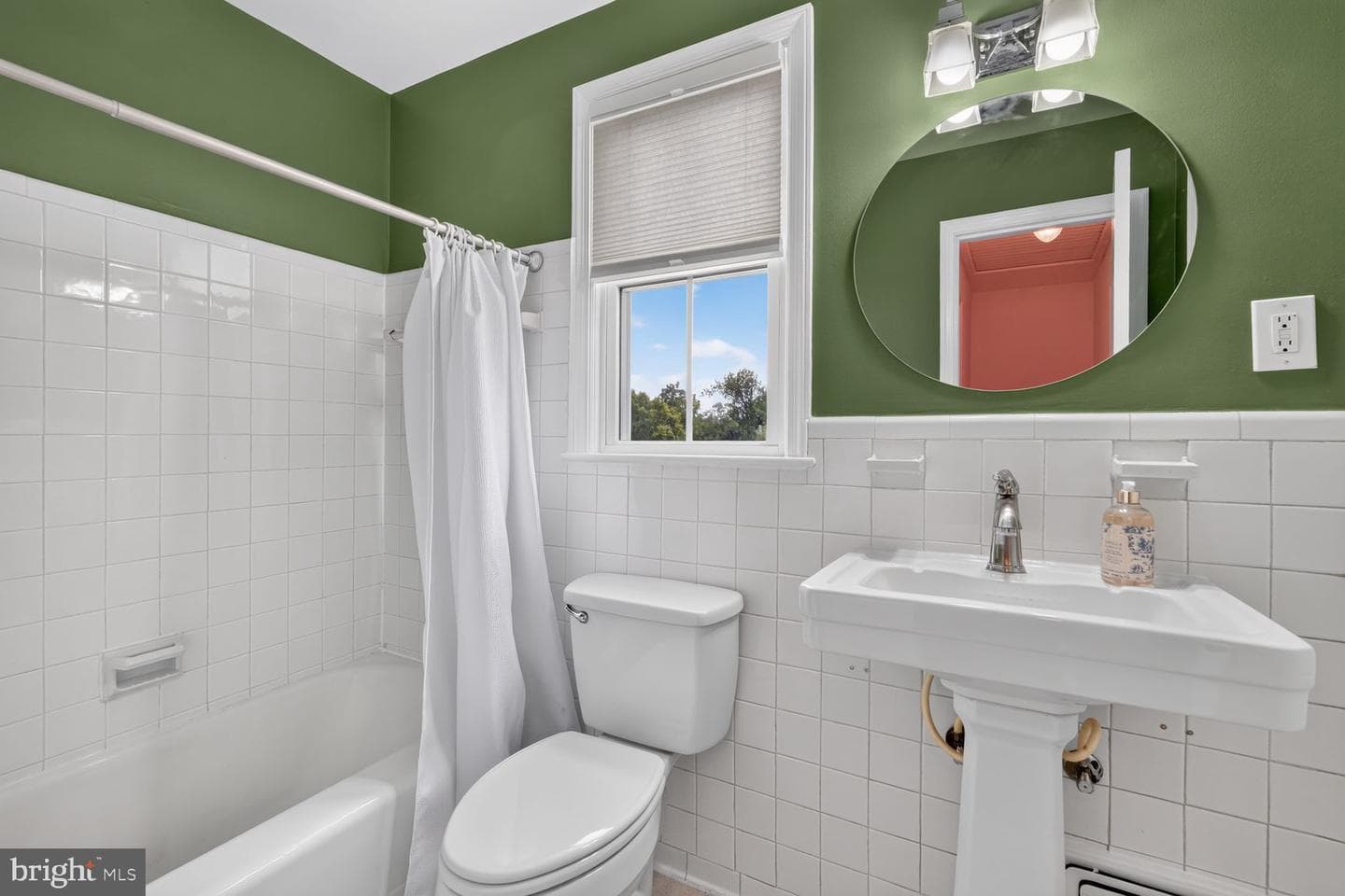 5622 Macarthur Boulevard NW photo 13