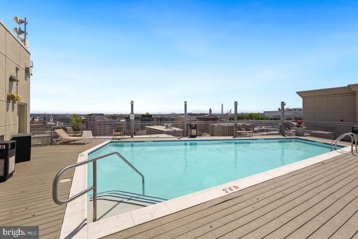 555 Massachusetts Avenue NW #1419 photo 32
