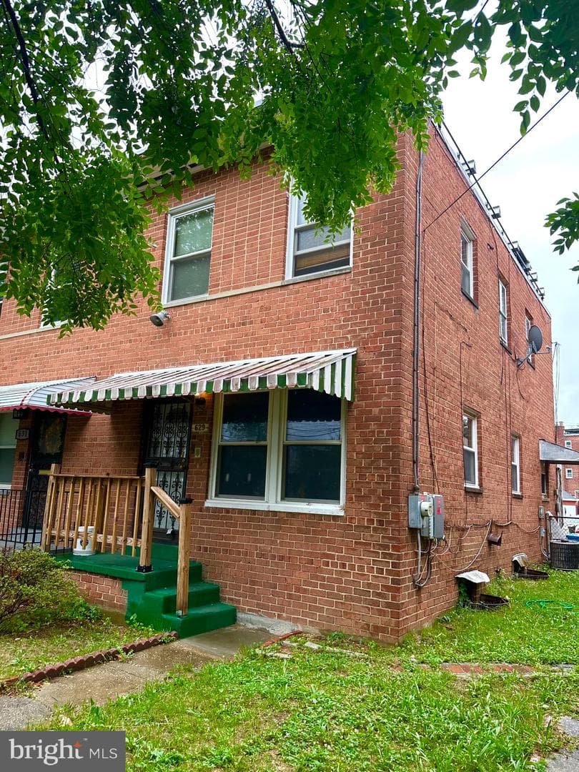 629 Kennedy Street NE
