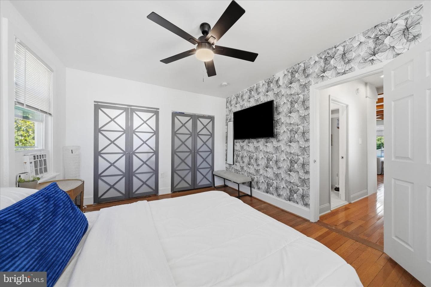3206 Loud Place SE photo 17
