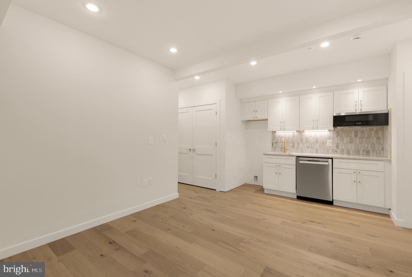 1528 Oates Street NE #1 photo 34