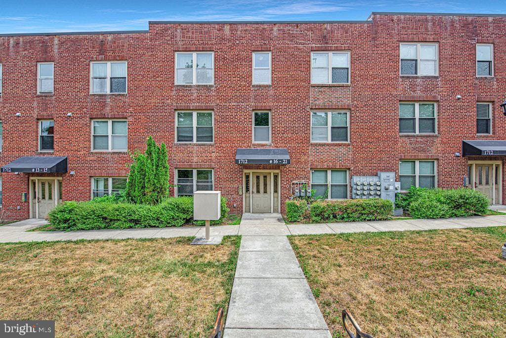 1712 W Street SE #17, Washington