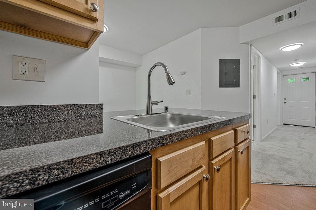1712 W Street SE #17 photo 14