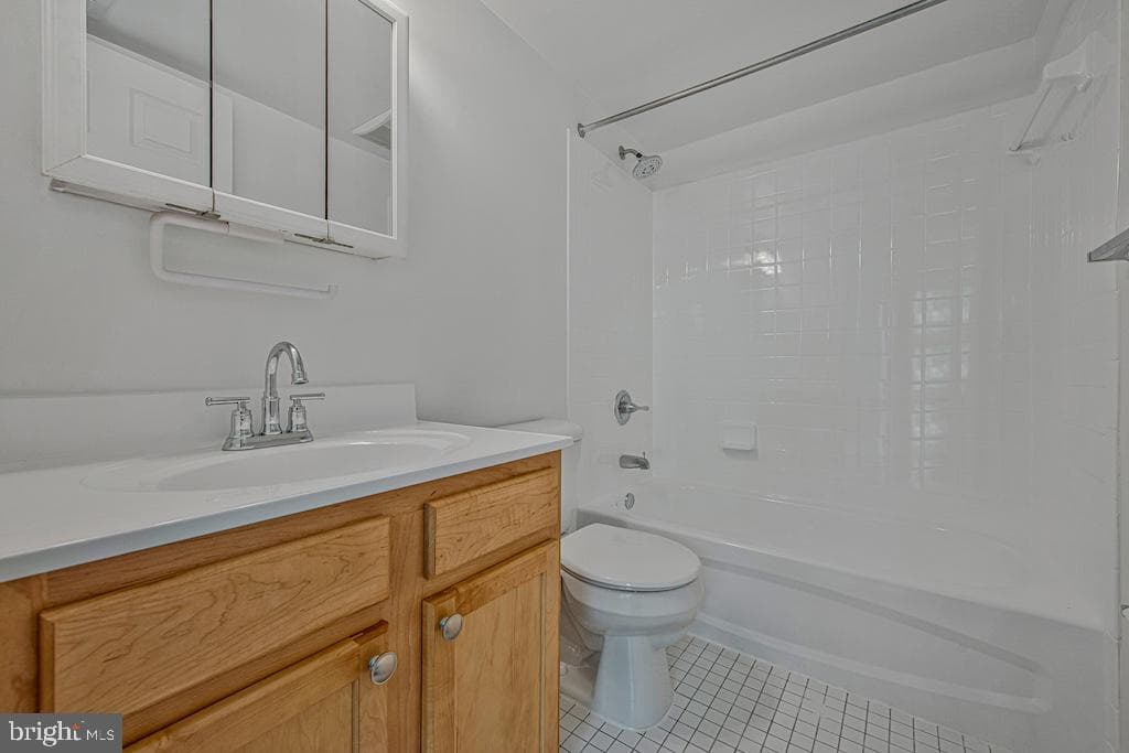 1712 W Street SE #17 photo 23