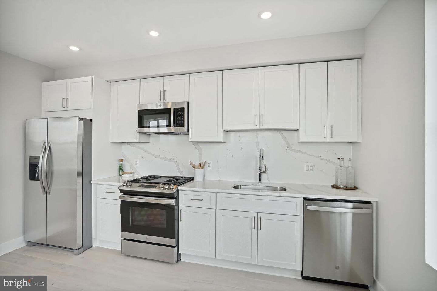 901 19th Street NE #11 photo 10