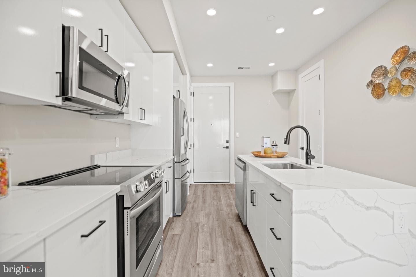 824 18th Street NE #10 photo 16