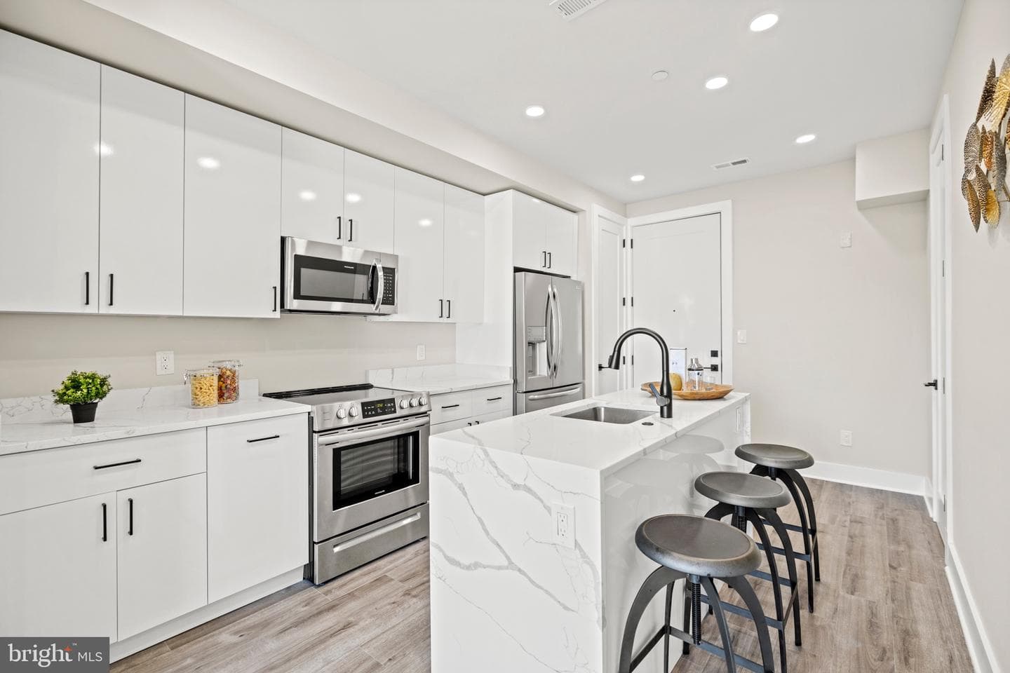 824 18th Street NE #10 photo 17