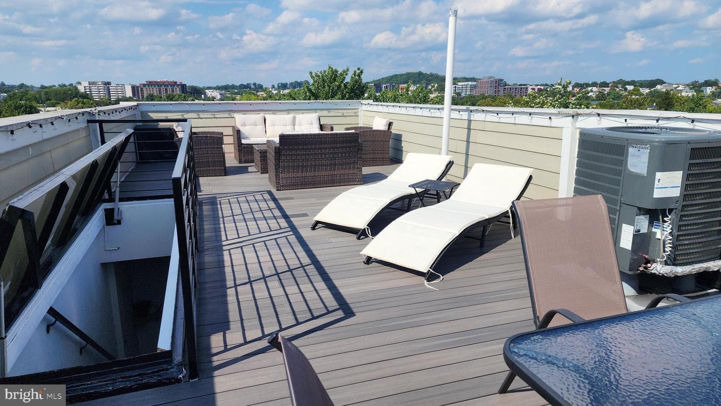 1509 D Street NE #2, Washington