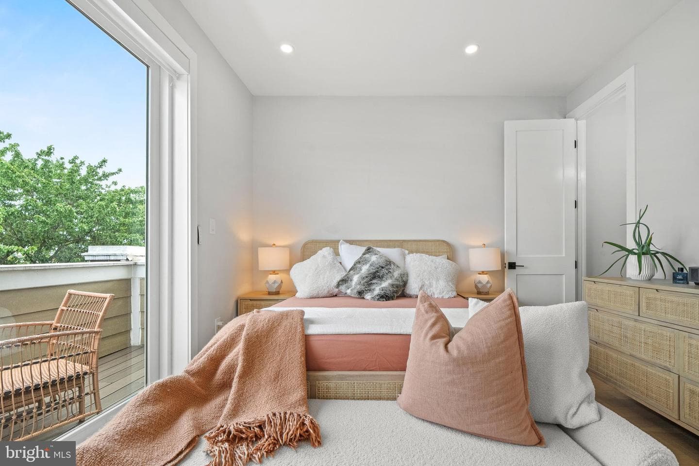 1509 D Street NE #2 photo 20