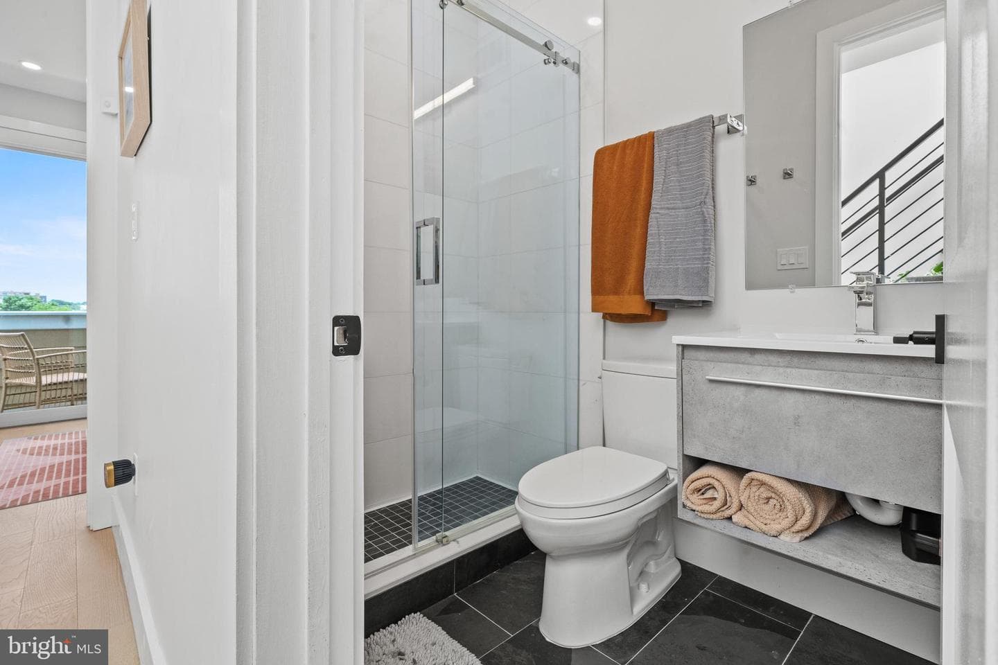 1509 D Street NE #2 photo 29