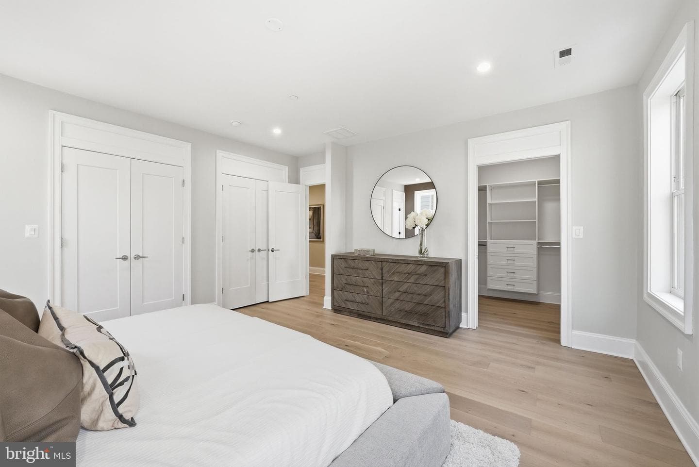 5047 Macarthur Boulevard NW photo 27