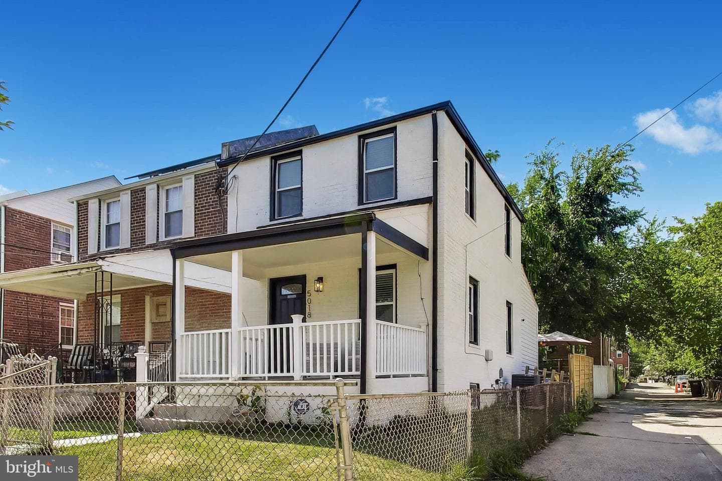 5018 8th Street NE, Washington