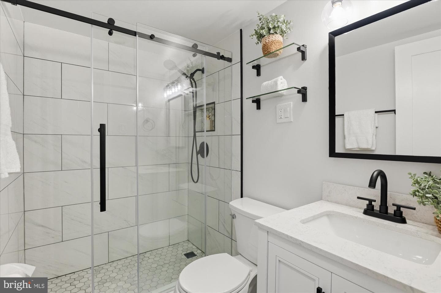 1330 New Hampshire Avenue NW #301 photo 13