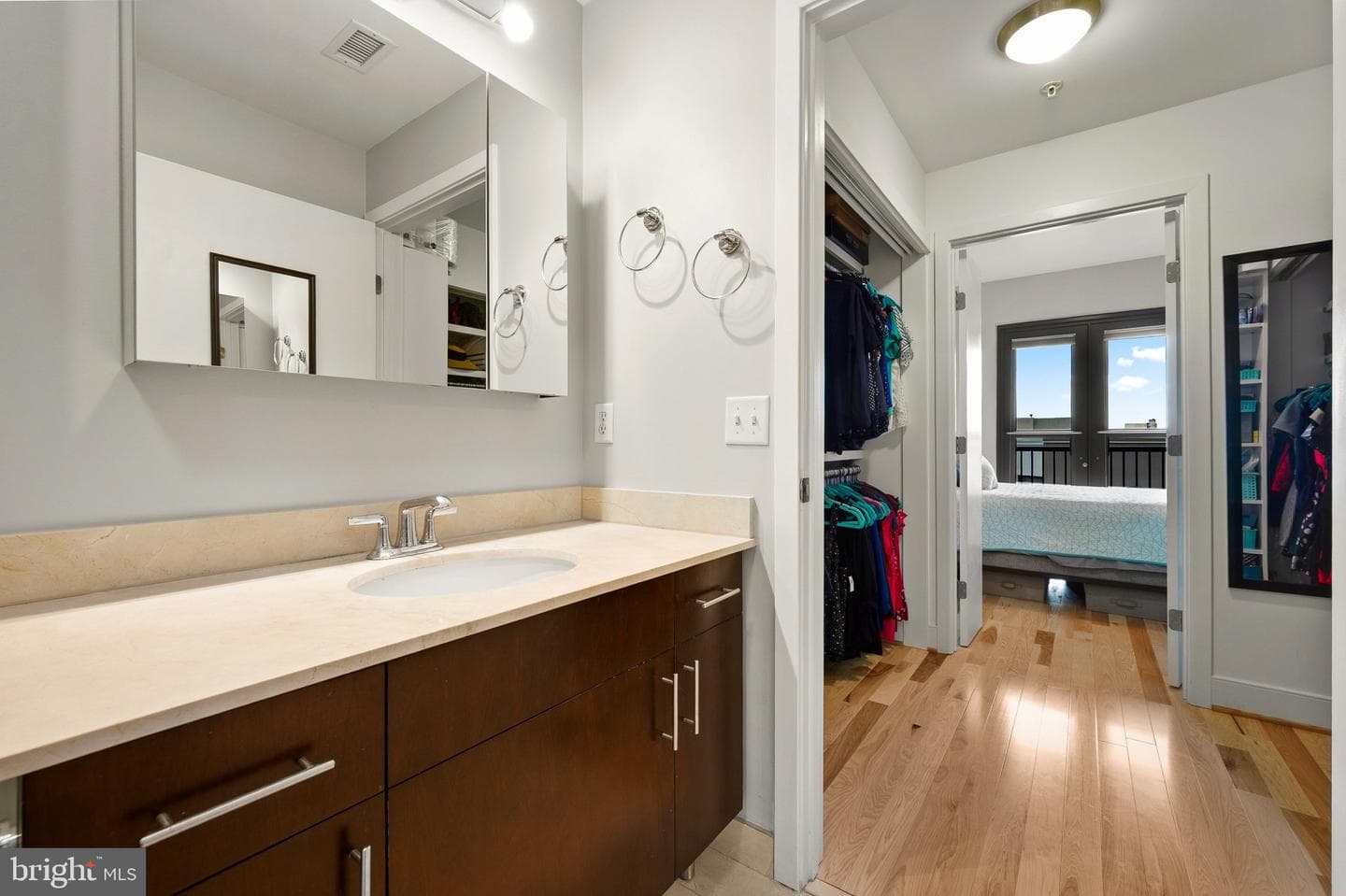 910 M Street NW #1006 photo 13