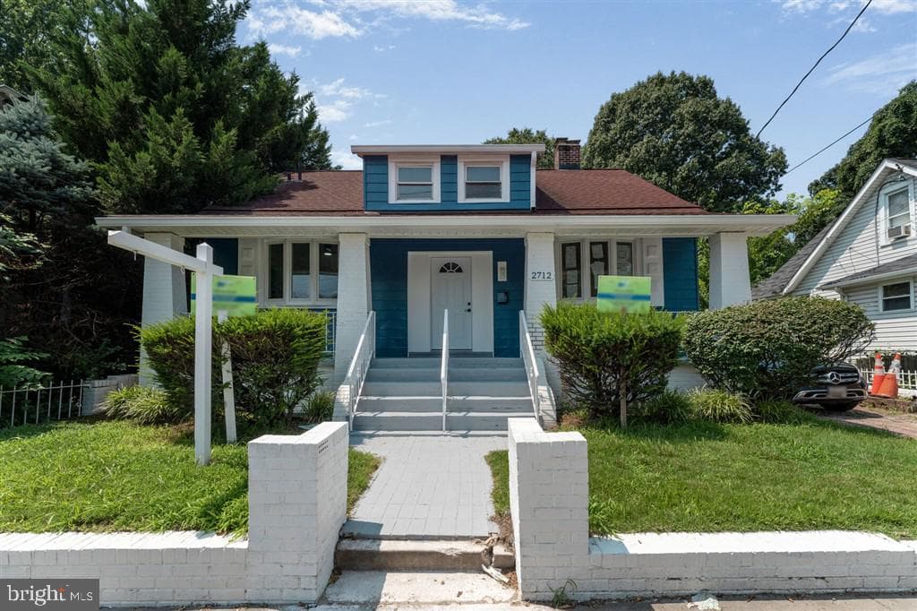 2712 South Dakota Avenue NE, Washington