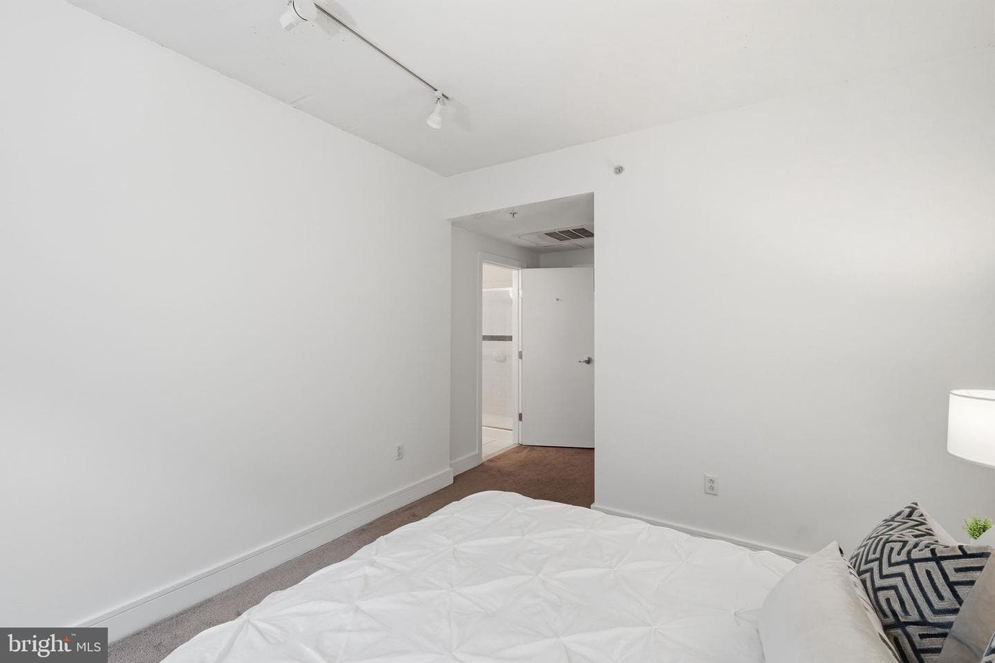 809 6th Street NW #22 photo 13