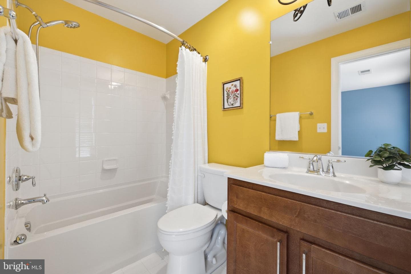 6109 Solent Place NE photo 29