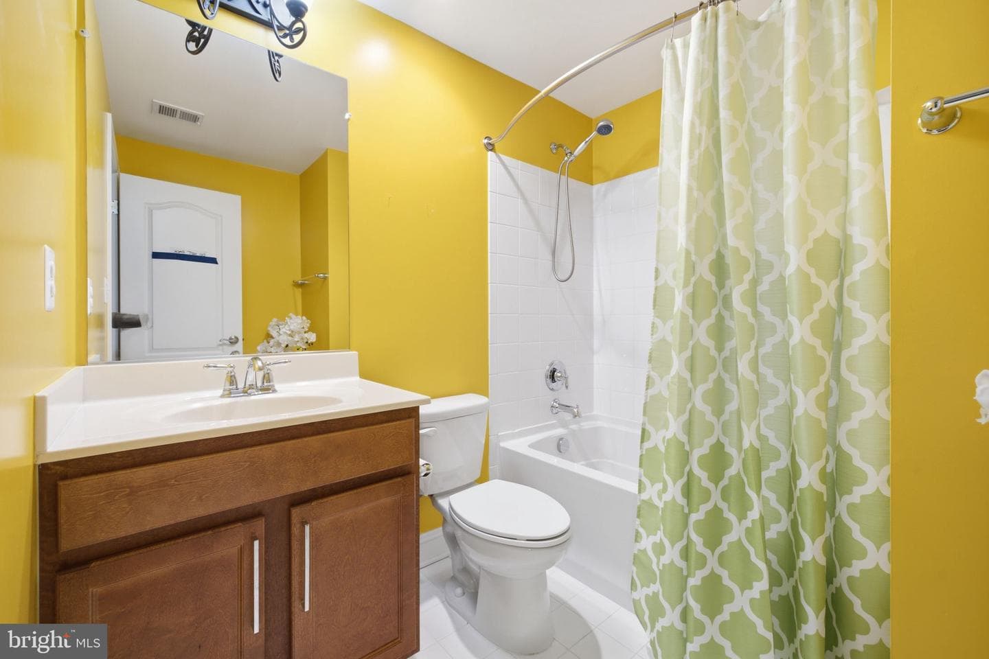 6109 Solent Place NE photo 33