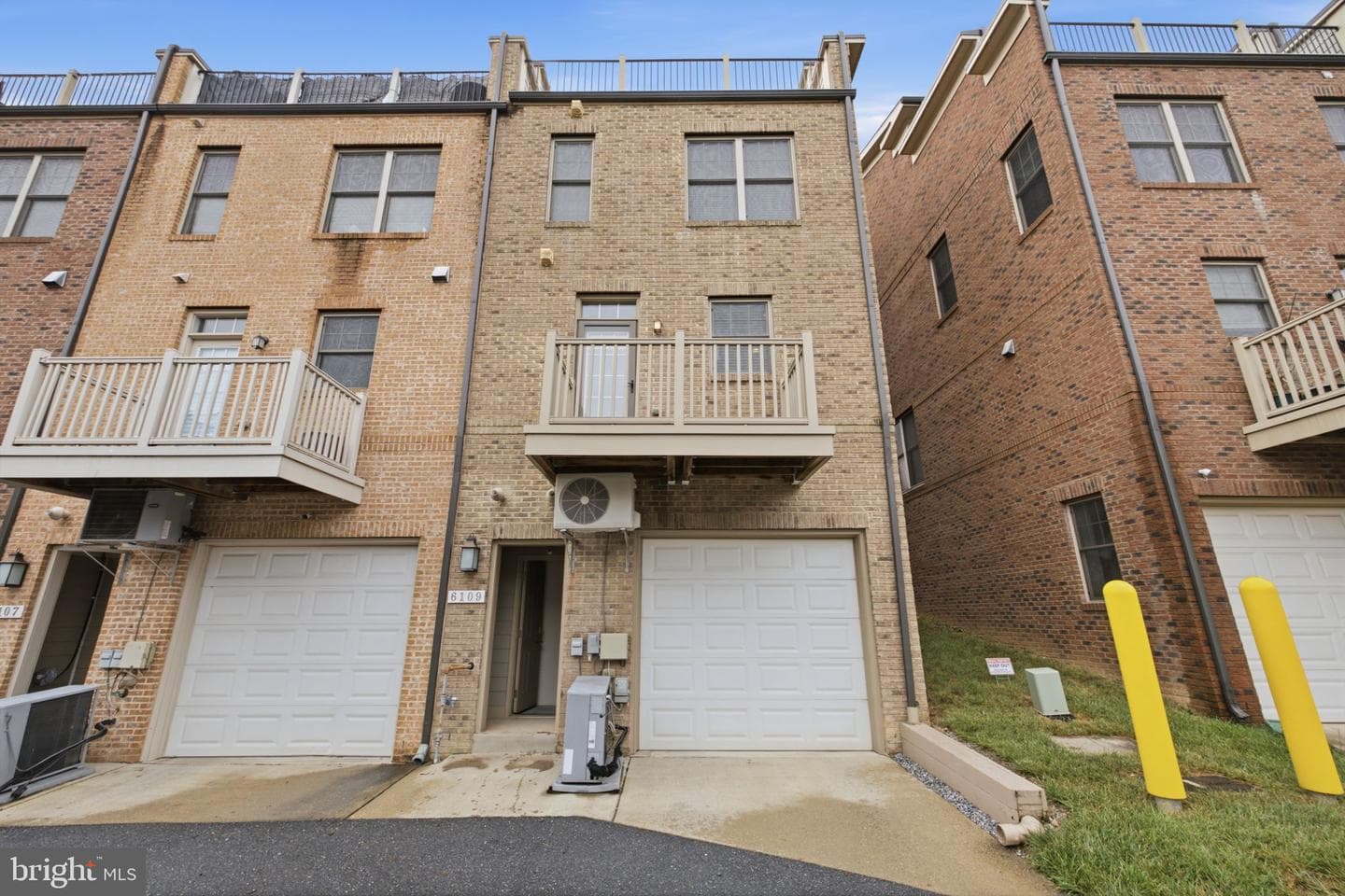 6109 Solent Place NE photo 37