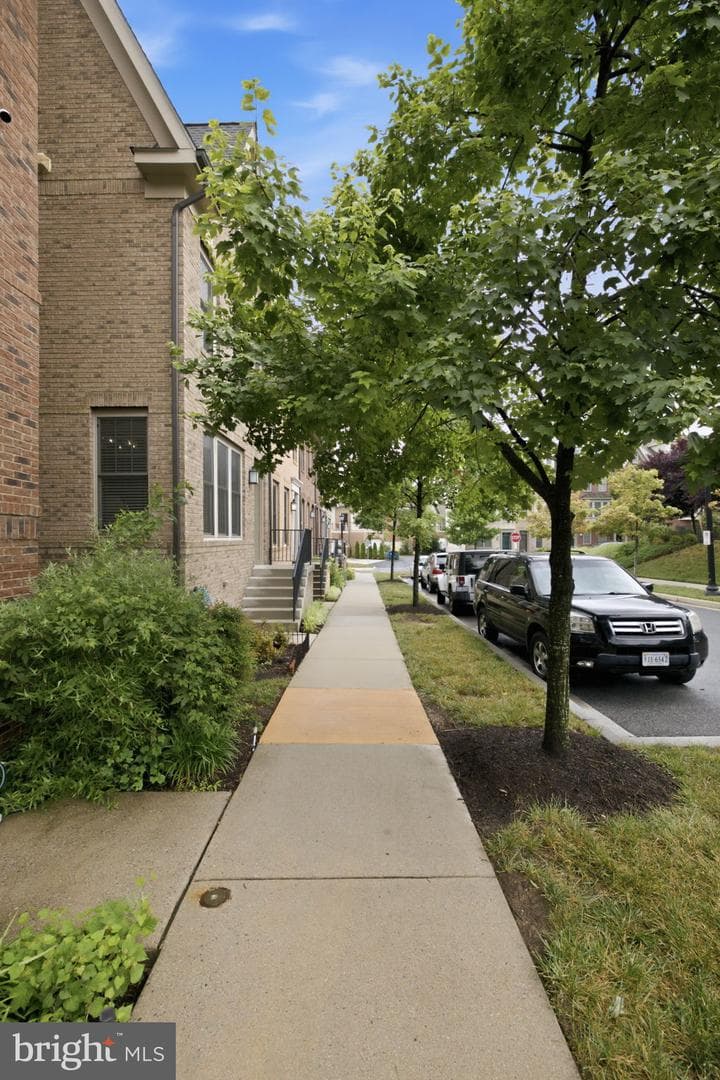 6109 Solent Place NE photo 41