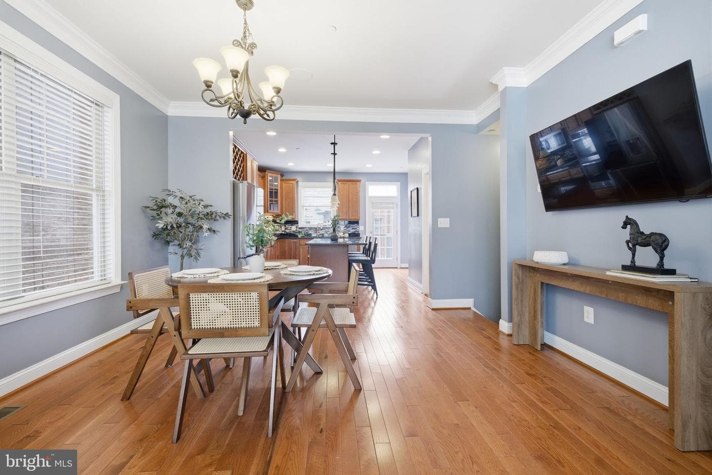 6109 Solent Place NE photo 6