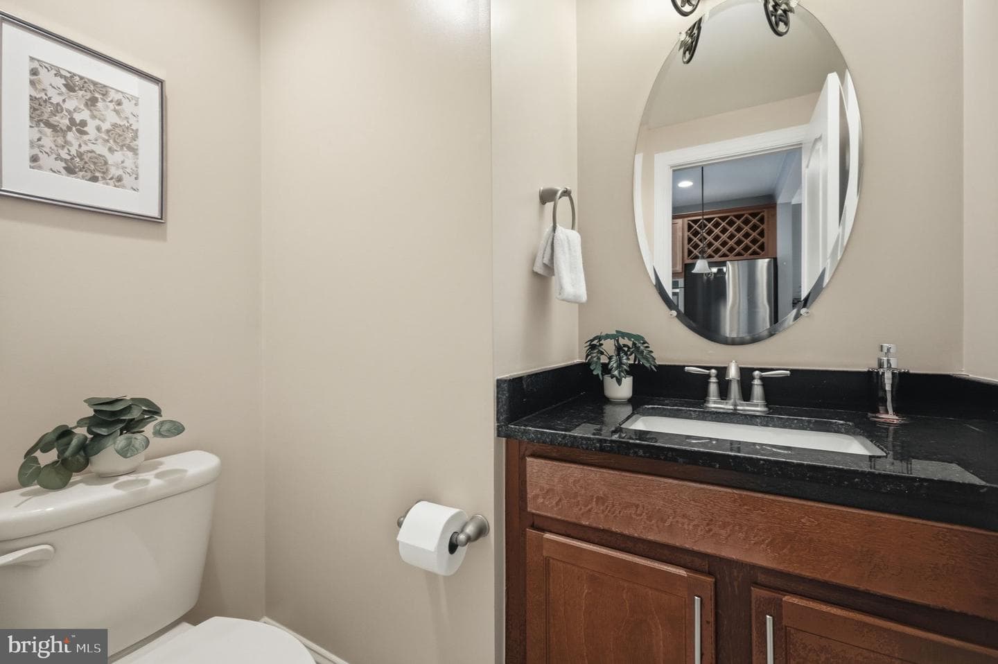 6109 Solent Place NE photo 9