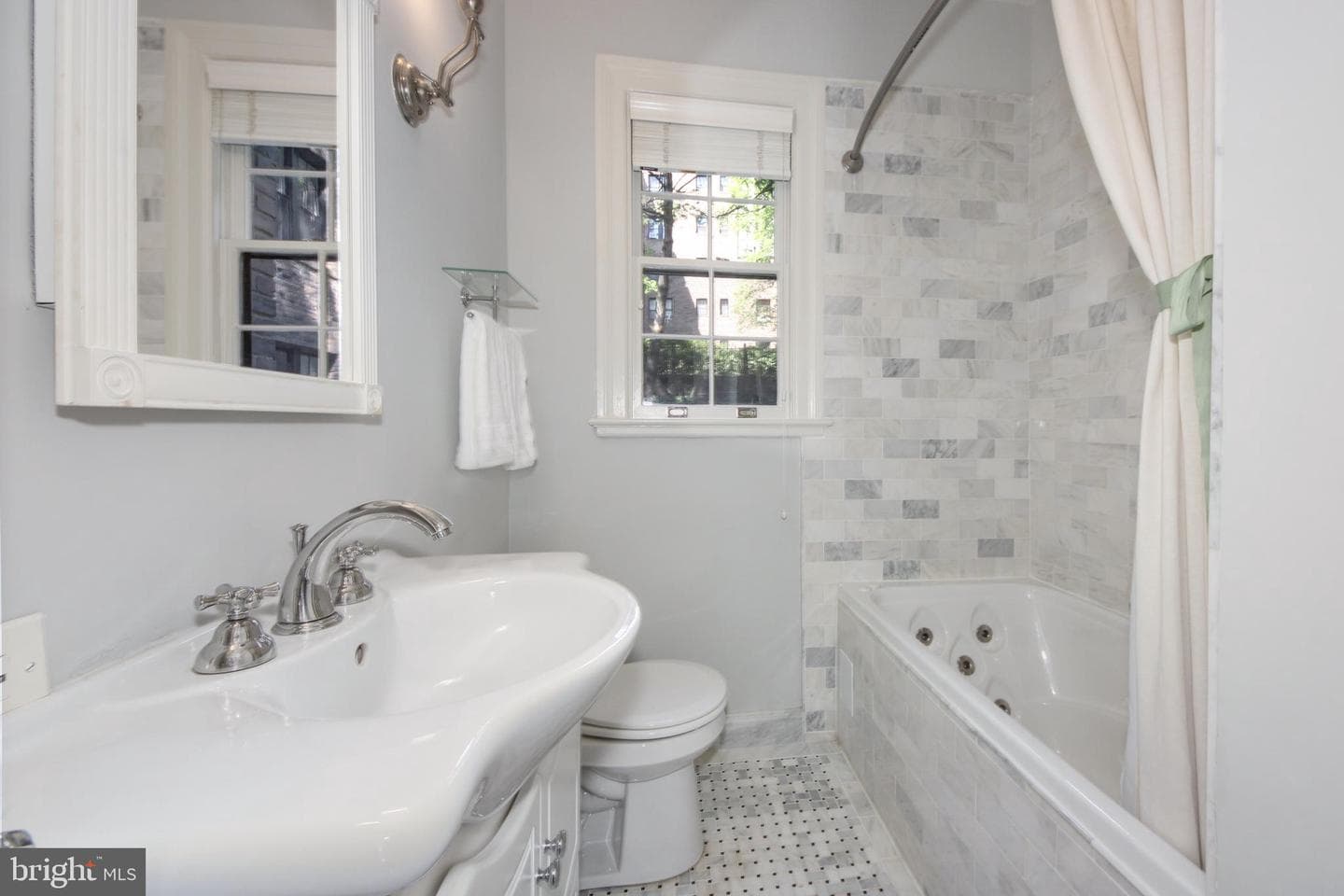 3041 Sedgwick NW #201-D photo 21