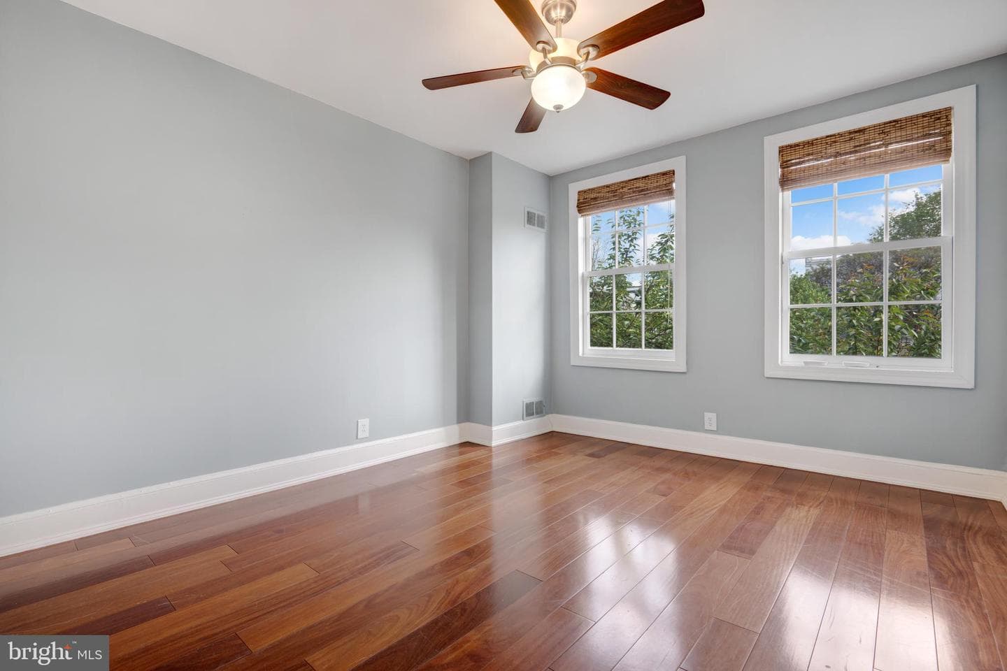 711 A Street NE photo 13