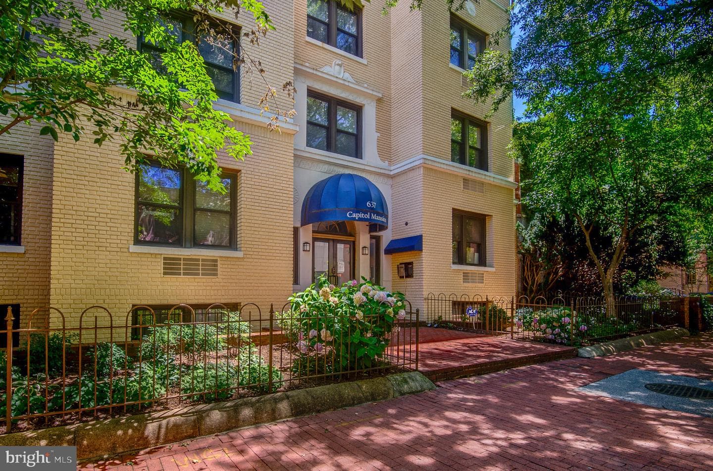 637 3rd Street NE #305 photo 1