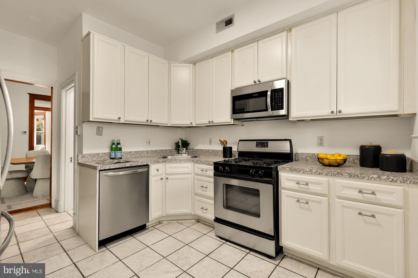 55 Adams Street NW photo 10